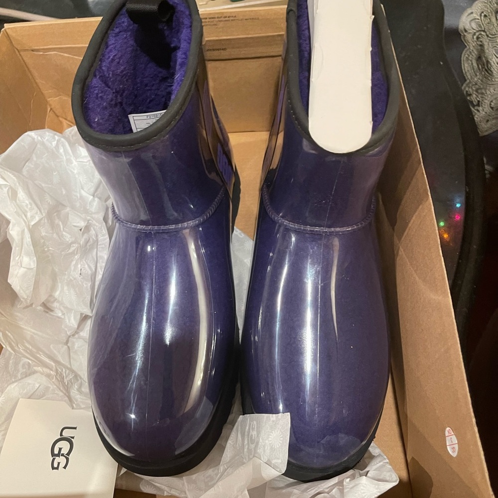UGG CLASSIC CLEAR MINI BOOT